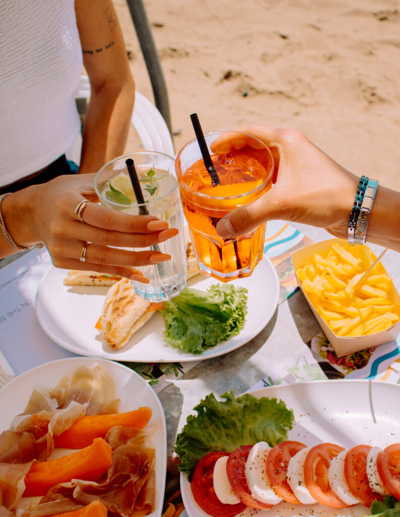 pranzo e aperitivo disponibile al chiosco prince on the beach